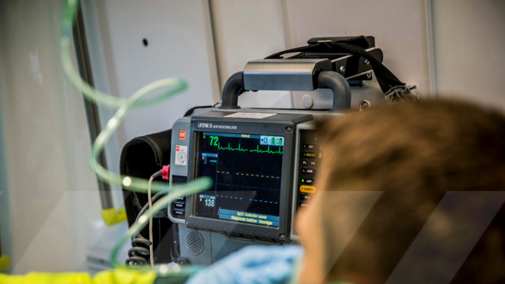 Når du lejer en ambulance hos Event Medical Services, får patienten samme behandling som i en regional ambulance
